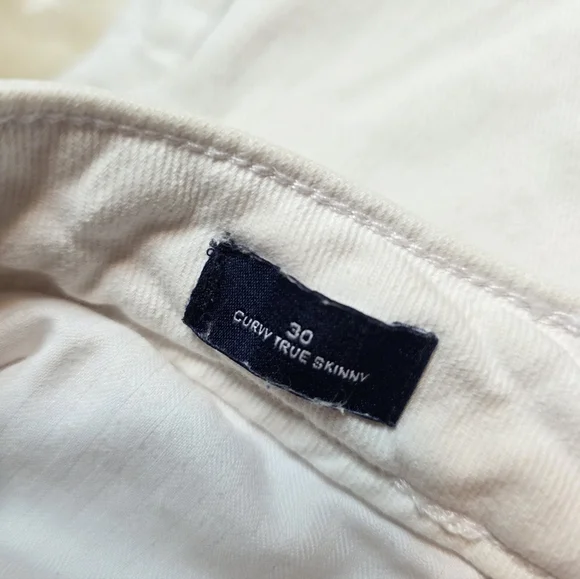 GAP Women's White Ankle Jeans - Picture 3 of 3